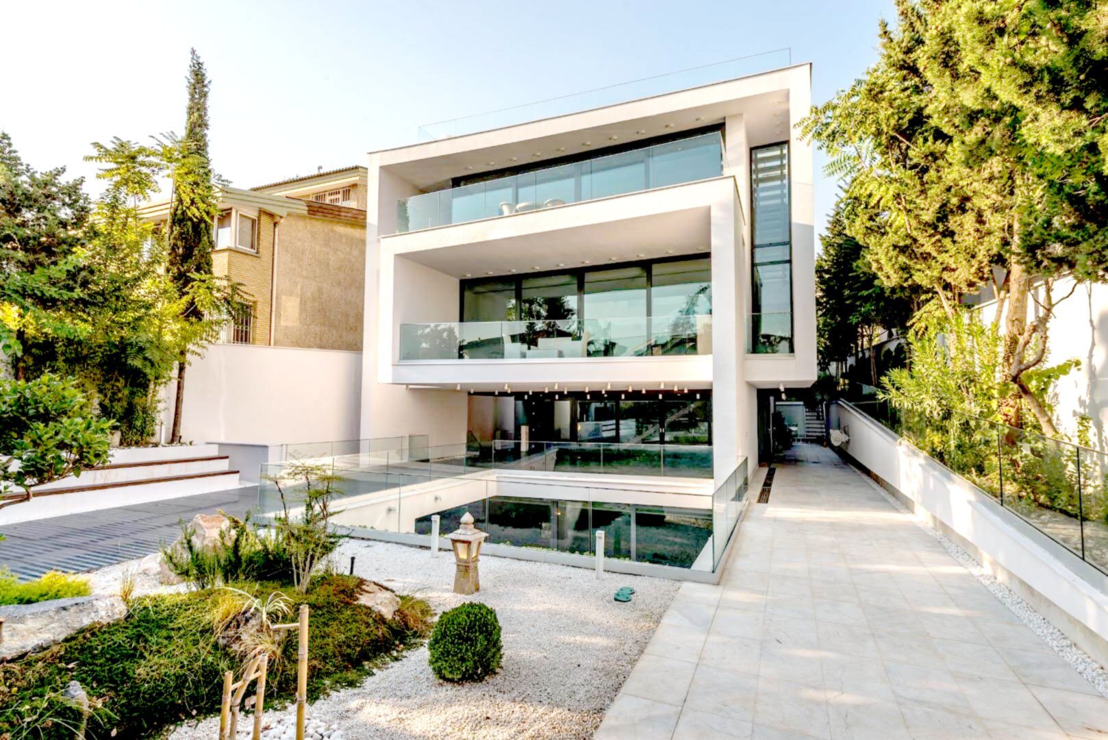 خرید و فروش ملک در شهرک غرب تهران